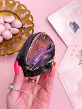 Load image into Gallery viewer, Labradorite Freeform 009