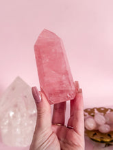 Load image into Gallery viewer, Rose Quartz Generator 002