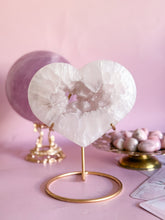 Load image into Gallery viewer, Agate Heart on Golden Stand 012
