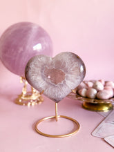 Load image into Gallery viewer, Agate Heart on Golden Stand 004
