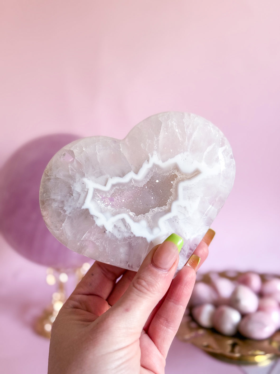 Agate Heart on Golden Stand 006