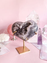 Load image into Gallery viewer, Pink Amethyst Heart 008
