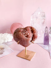 Load image into Gallery viewer, Pink Amethyst Heart 004
