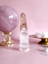 Load image into Gallery viewer, Girasol Rose Quartz Generator 004
