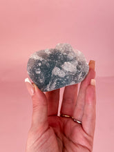 Load image into Gallery viewer, Clear Apophyllite on Blue Chalcedony 001
