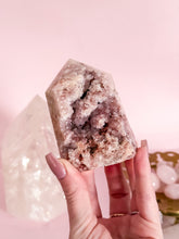 Load image into Gallery viewer, Pink Amethyst with Quartz Generator 014
