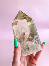 Load image into Gallery viewer, AAA Grade Citrine with Phantoms and Rainbows Generator 005
