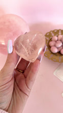 Load and play video in Gallery viewer, Rose Quartz Heart on Heart Stand 005
