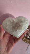 Load and play video in Gallery viewer, Agate Heart on Golden Stand 011
