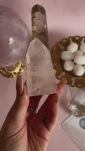 Load and play video in Gallery viewer, Girasol Rose Quartz Generator 009

