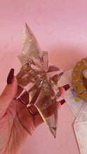 Load and play video in Gallery viewer, Smoky Quartz Star on Golden Stand 002
