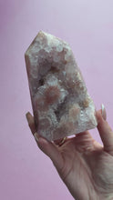 Load and play video in Gallery viewer, Pink Amethyst with Quartz Generator 022
