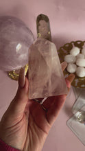 Load and play video in Gallery viewer, Girasol Rose Quartz Generator 005
