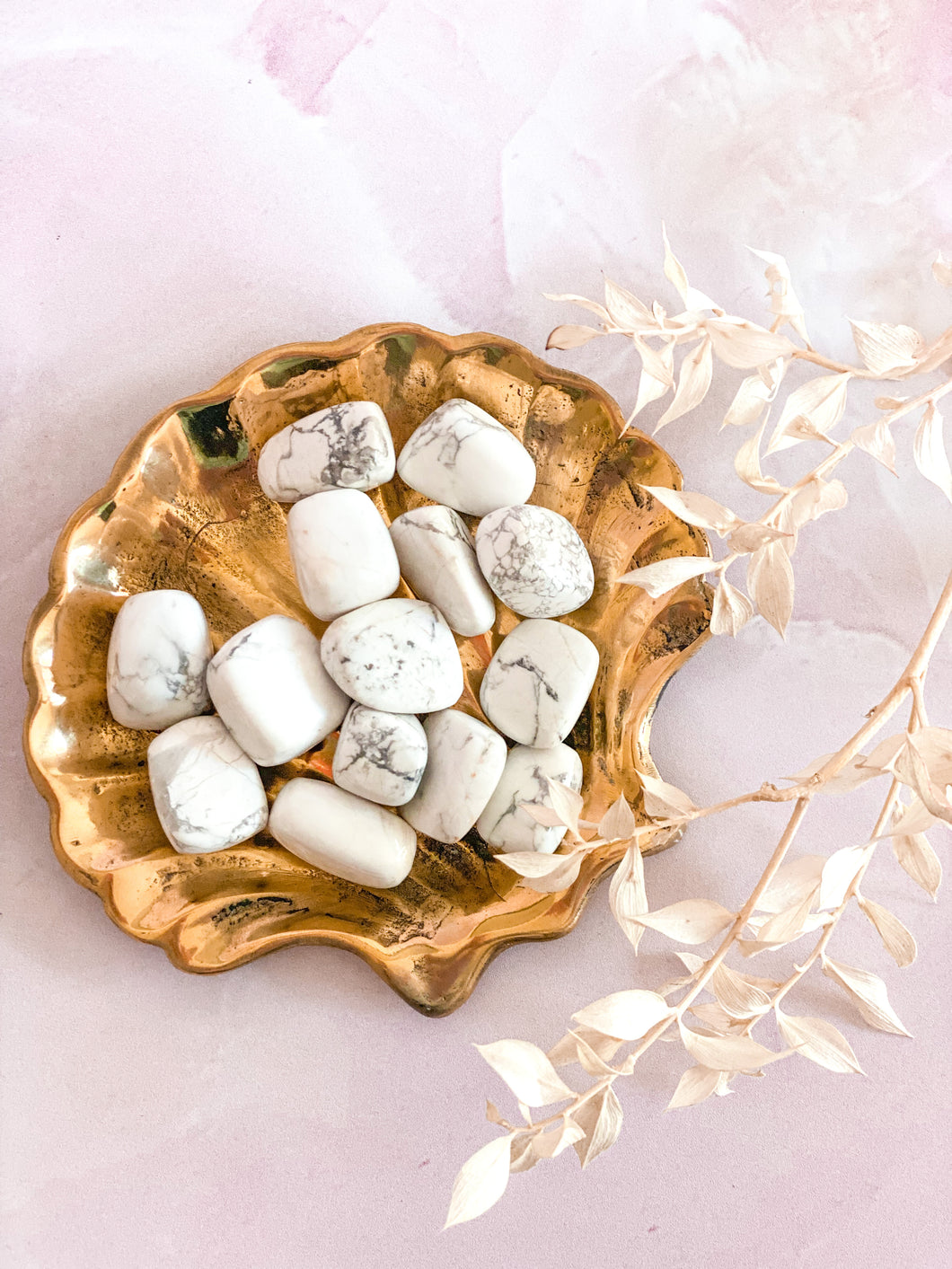 Howlite Tumbles